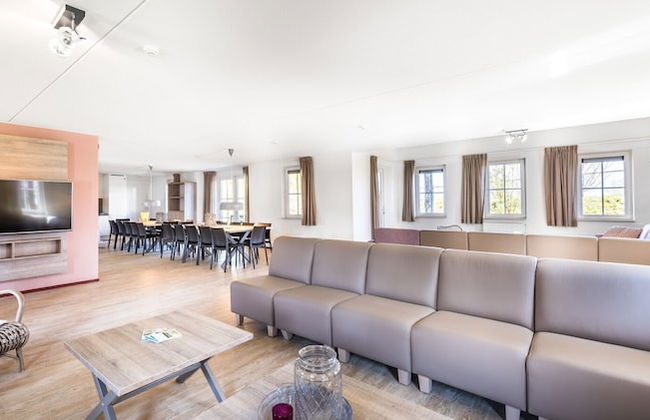 Luxurious Villa in Weert for 24 Persons - Foto 12