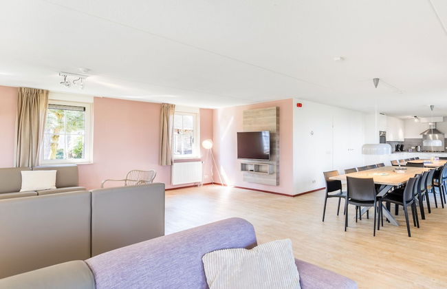 Luxurious Villa in Weert for 24 Persons - Foto 9