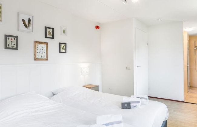 Luxurious Villa in Weert for 24 Persons - Foto 2