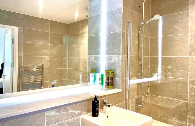 Deansgate Suite - Luxespa - Skyline - Breakfast - Photo 13
