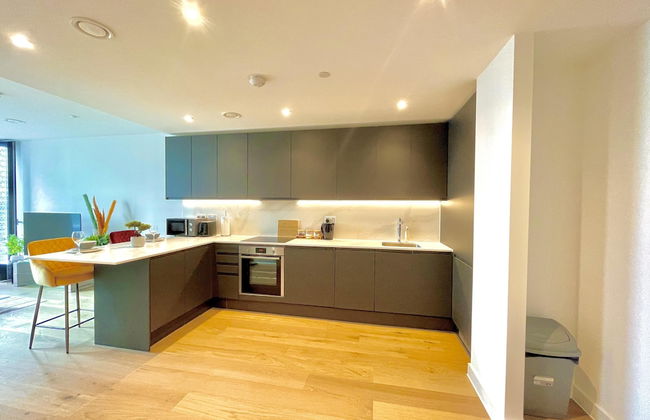 Deansgate Suite - Luxespa - Skyline - Breakfast - Photo 4