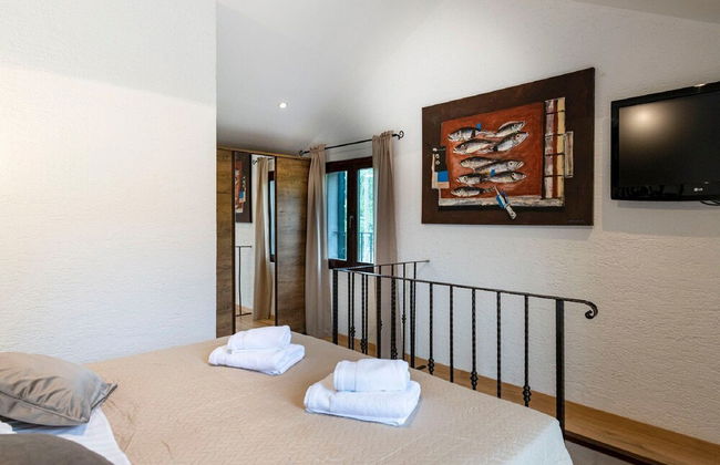 Authentic Stone House Lola - Photo 6