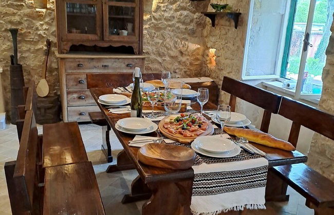 Authentic Stone House Lola - Photo 20