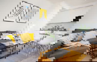 Foto 1 - Family City Center Apartments by Renters