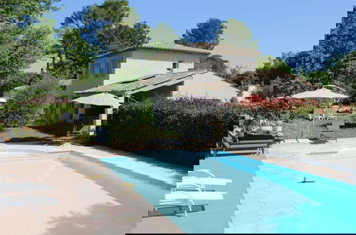 Foto 1 - Magnificent Holiday Home With Pool