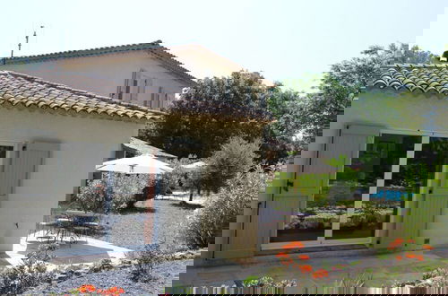 Foto 31 - Magnificent Holiday Home With Pool