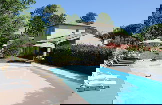 Foto 1 - Magnificent Holiday Home With Pool