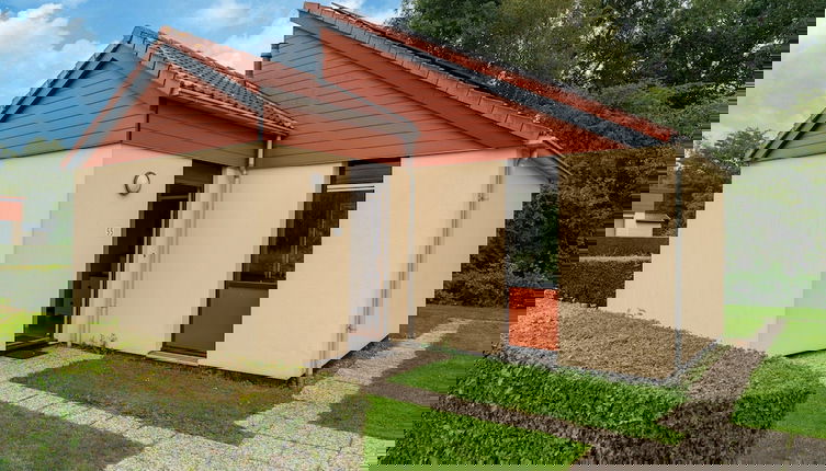 Foto 1 - Holiday Home in South Holland With Shared Pool