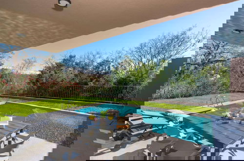 Foto 15 - Stylish Apartment With Private Swimming Pool