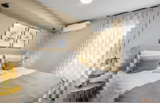 Foto 3 - Stylish Apartment With Private Swimming Pool