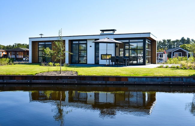 Luxury Waterfront Escape - Foto 1