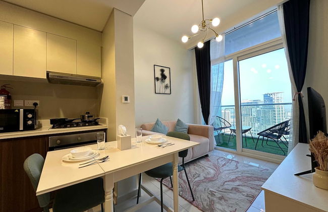 OYO 1206 Home Fully Furnished 1-Bed - Foto 2