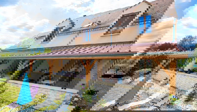 Foto 1 - Spacious Holiday Home in Nabirat With Outdoor Pool