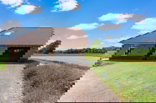 Foto 31 - Beautiful Holiday Home With Terrace