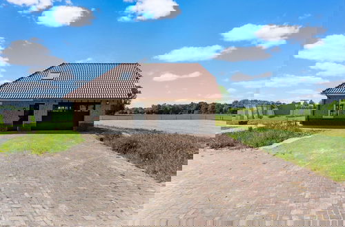 Foto 30 - Beautiful Holiday Home With Terrace