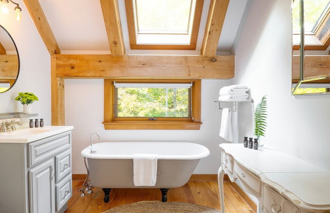 Woodfall by Avantstay Tons of Outdoor Space - Photo 20