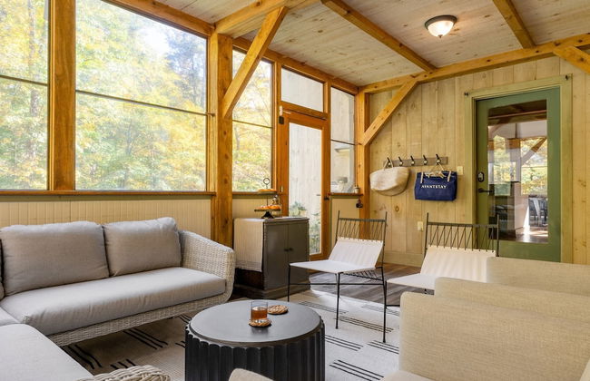 Woodfall by Avantstay Tons of Outdoor Space - Photo 14