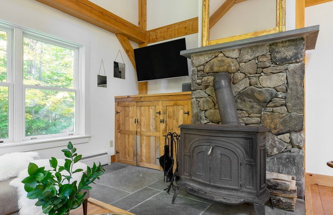 Woodfall by Avantstay Tons of Outdoor Space - Photo 28