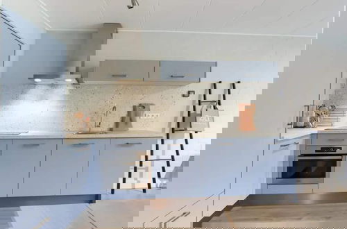 Photo 9 - Modern Stay Near the Beach