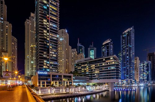 Foto 19 - Stylish + Bright 1BR With Dubai Marina Views