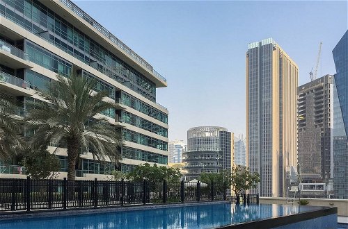 Photo 18 - Stylish + Bright 1BR With Dubai Marina Views
