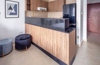 Foto 2 - Modern Rustic Studio Apartment in Downtown Dubai