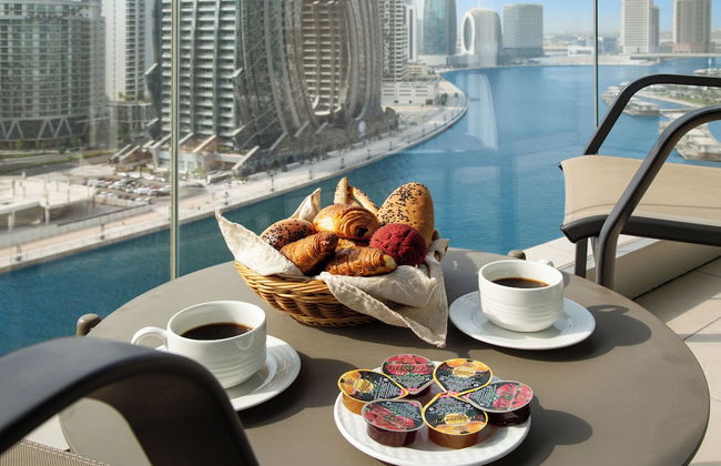 Royal Continental Suites - Foto 31