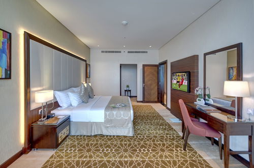 Photo 7 - Royal Continental Suites