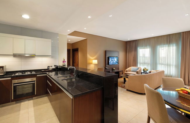 Royal Continental Suites - Foto 24