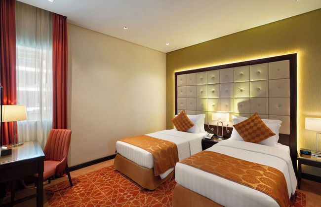 Royal Continental Suites - Foto 10