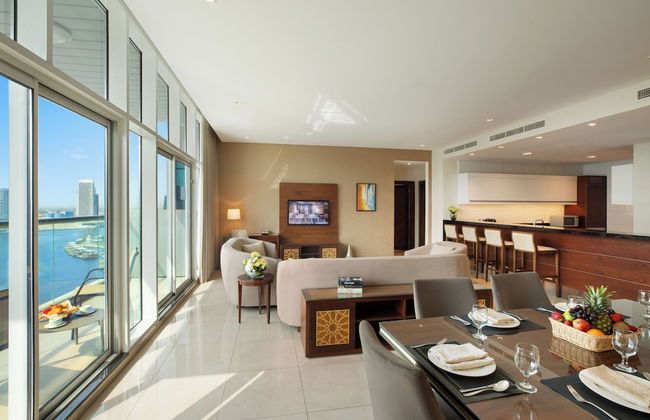 Royal Continental Suites - Foto 30