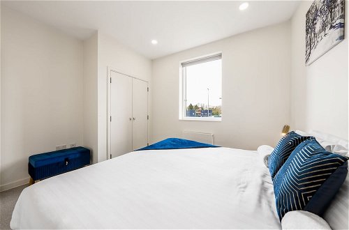 Photo 11 - Luxury 1 Bedroom Serviced Apartment in the Heart of Stevenage