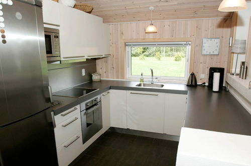 Foto 9 - 10 Person Holiday Home in Aakirkeby