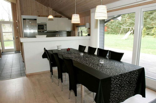 Foto 3 - 10 Person Holiday Home in Aakirkeby