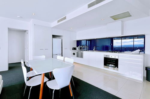 Photo 32 - Circle On Cavill Surfers Paradise Apartments-Holiday Paradise