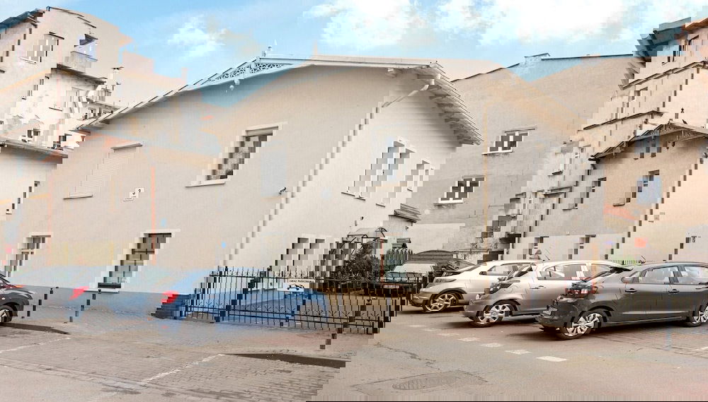 Primary image