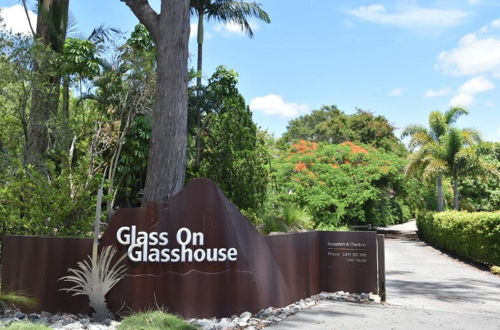 Photo 34 - Glass On Glasshouse