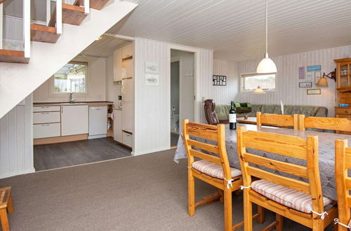 Photo 12 - Spacious Holiday Home in Hemmet near Sea