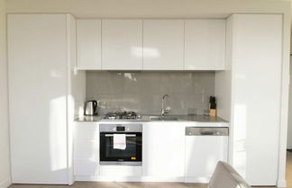 Foto 2 - Brand New 1 Bedroom Apartment in South Melbourne