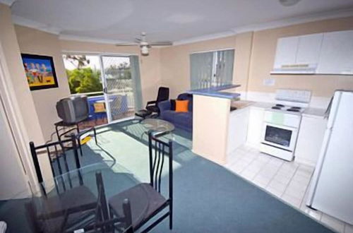 Photo 11 - Budds Beach Apartments