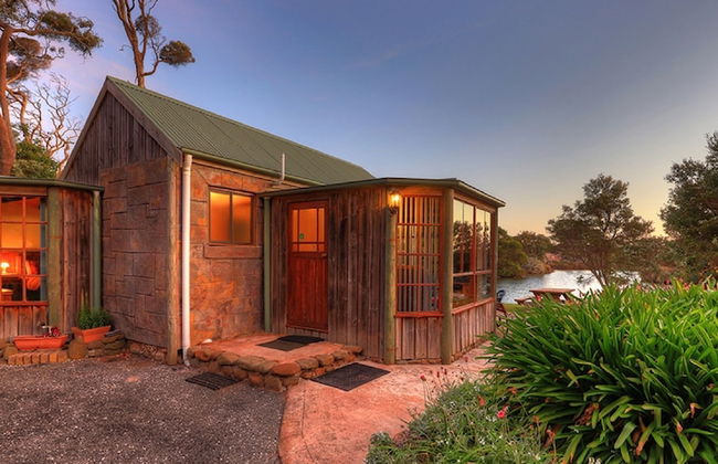 Stanley Lakeside Spa Cabins - Foto 3