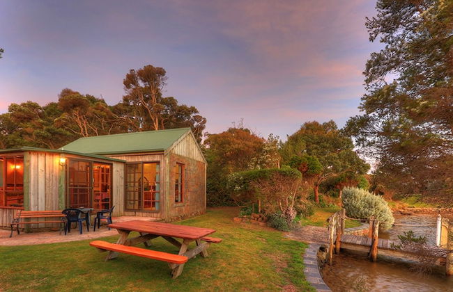 Stanley Lakeside Spa Cabins - Foto 1