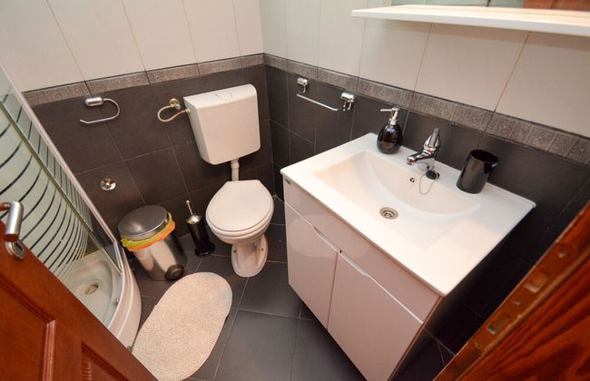 Apartment House 91 - Photo 30