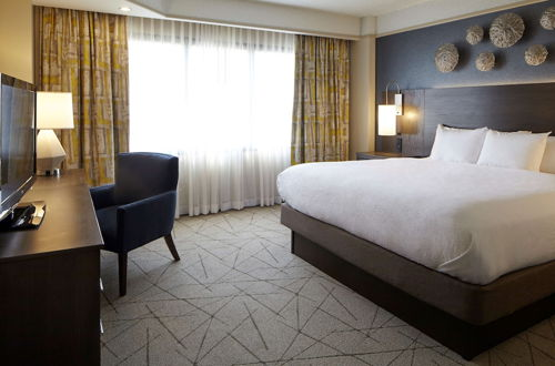 Photo 10 - Embassy Suites by Hilton Atlanta Galleria