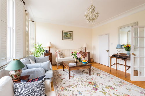 Photo 19 - Panoramic Family Home in Maida Vale