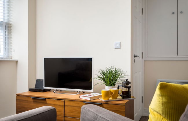 Elliot Oliver - 2 Bedroom Town Centre Apartment - Foto 5
