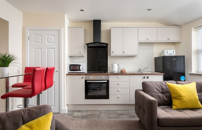 Elliot Oliver - 2 Bedroom Town Centre Apartment - Foto 4