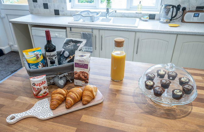 Norfolk Luxe Beach House Sleeps 8 Dog Friendly - Foto 20