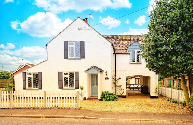 Norfolk Luxe Beach House Sleeps 8 Dog Friendly - Foto 32