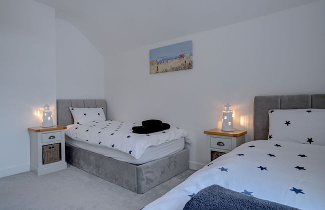 Norfolk Luxe Beach House Sleeps 8 Dog Friendly - Foto 11